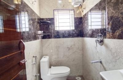 🏡 2BHK Semi-Furnished Flat for Rent