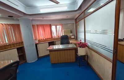 Office on rent
