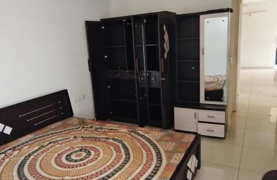 3 bhk flat available on rent