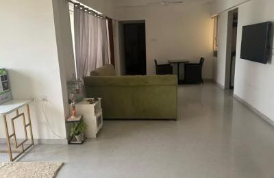 👩‍💼 Single Occupancy Room for Working Female