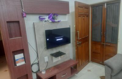 🏠 2BHK Fully Furnished Flat for Rent – Gandhinagar