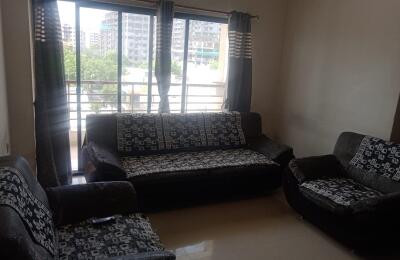 🏠 2 BHK Fully Furnished Flat for Rent – Yogeshwar Hills, New Ranip