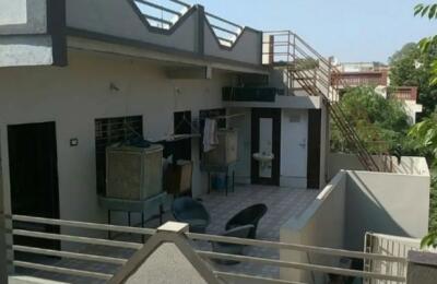 🏠 2-Room Tenement for Rent