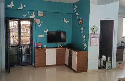 🏠 2BHK Semi-Furnished Apartment
