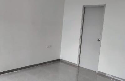 🏡 2BHK Semi-Furnished Apartment for Rent