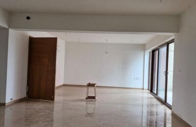 🏢 4BHK High Rise Apartment for Rent