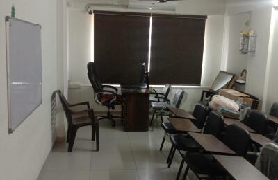 🏢 Office Space for Rent