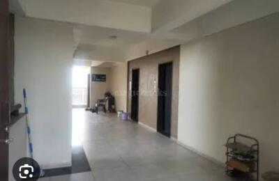 🏠 2BHK High-Rise Apartment for Rent