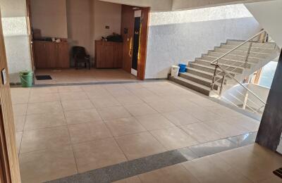 🏡 2BHK Semi-Furnished High-Rise Apartment for Sale