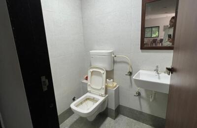 🏠 3BHK Semi-Furnished Bungalow for Rent