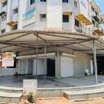 🏬 Unfurnished Showroom for Rent