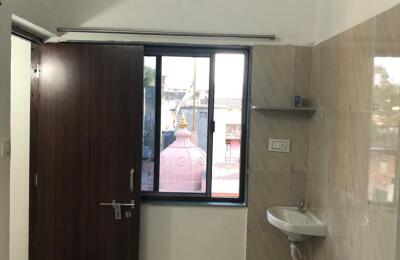 🏠 3BHK Semi-Furnished Tenement for Rent