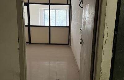 🏢 Semi-Furnished Office Space for Rent