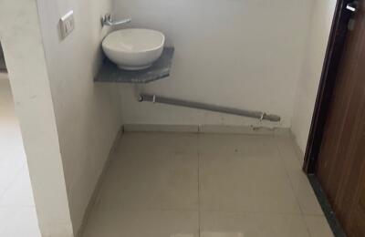 🏡 2BHK Rowhouse for Resale