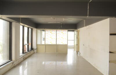 🏢 Office Space – For Rent