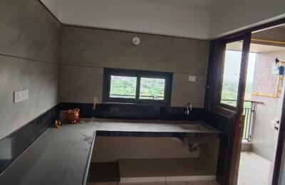 🏢 FOR RENT – 3BHK Semi-Furnished Apartment
