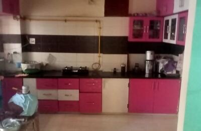🏠 2BHK Semi-Furnished Apartment for Rent