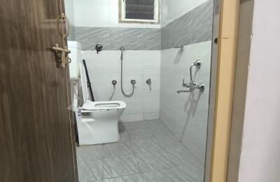 🏠 2BHK Semi-Furnished Apartment for Rent