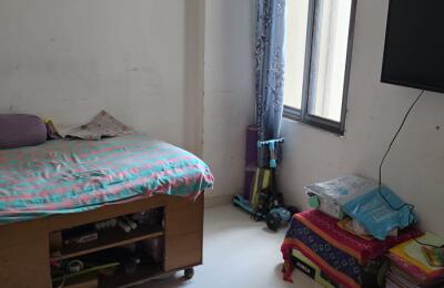 🏠 2BHK Semi-Furnished Apartment