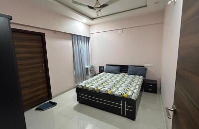 🏢 3BHK Semi-Furnished Apartment for Rent