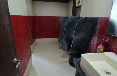 🏢 Fully Furnished Office for Rent