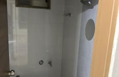 🏢 3BHK Semi-Furnished High-Rise Apartment for Rent