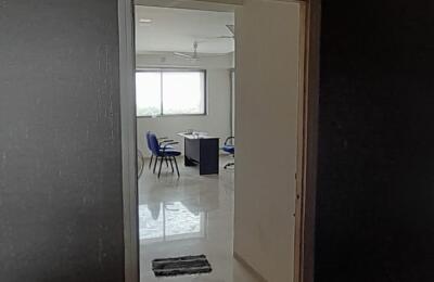 🏢 Unfurnished Office Space for Rent