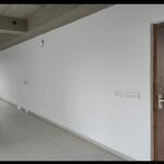 🏢 Unfurnished Office for Rent