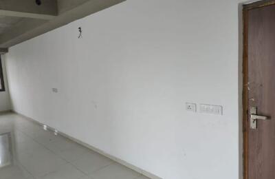 🏢 Unfurnished Office for Rent