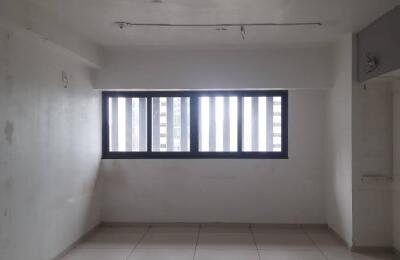 🏢 Unfurnished Office for Rent