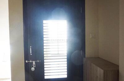 🏠 3BHK High-Rise Apartment for Rent