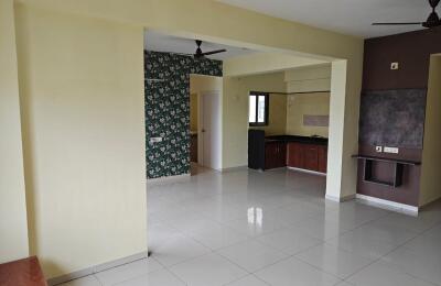 🏠 3BHK High-Rise Apartment for Rent