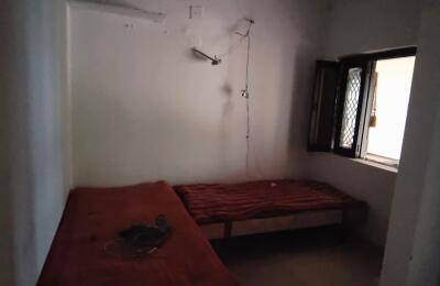 🏙️ 1 Room & Kitchen Low-Rise Apartment for Rent