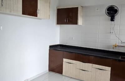 🏢 2BHK Semi-Furnished High Rise Apartment for Rent