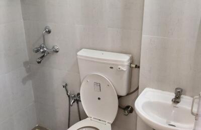 🏠 2BHK Low-Rise Furnished Apartment for Rent